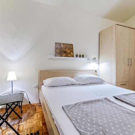 Apartman Veronika Задар Екстер'єр фото