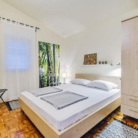 Apartman Veronika Задар Екстер'єр фото